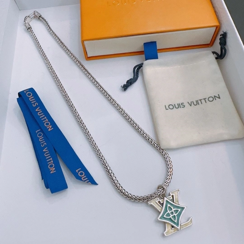 Trendy LX Necklaces 310917