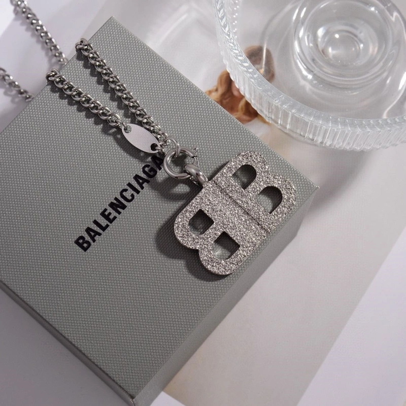 Timeless Bxlxnciaga Necklaces 282290