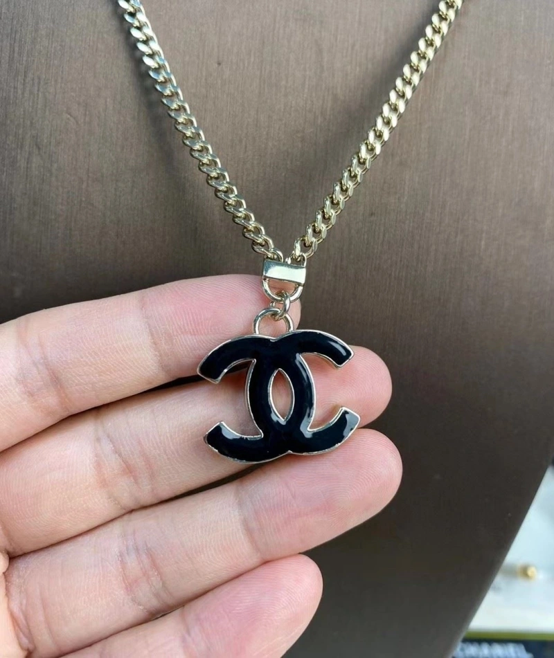 NewStyle Chxnxl Necklaces 288287