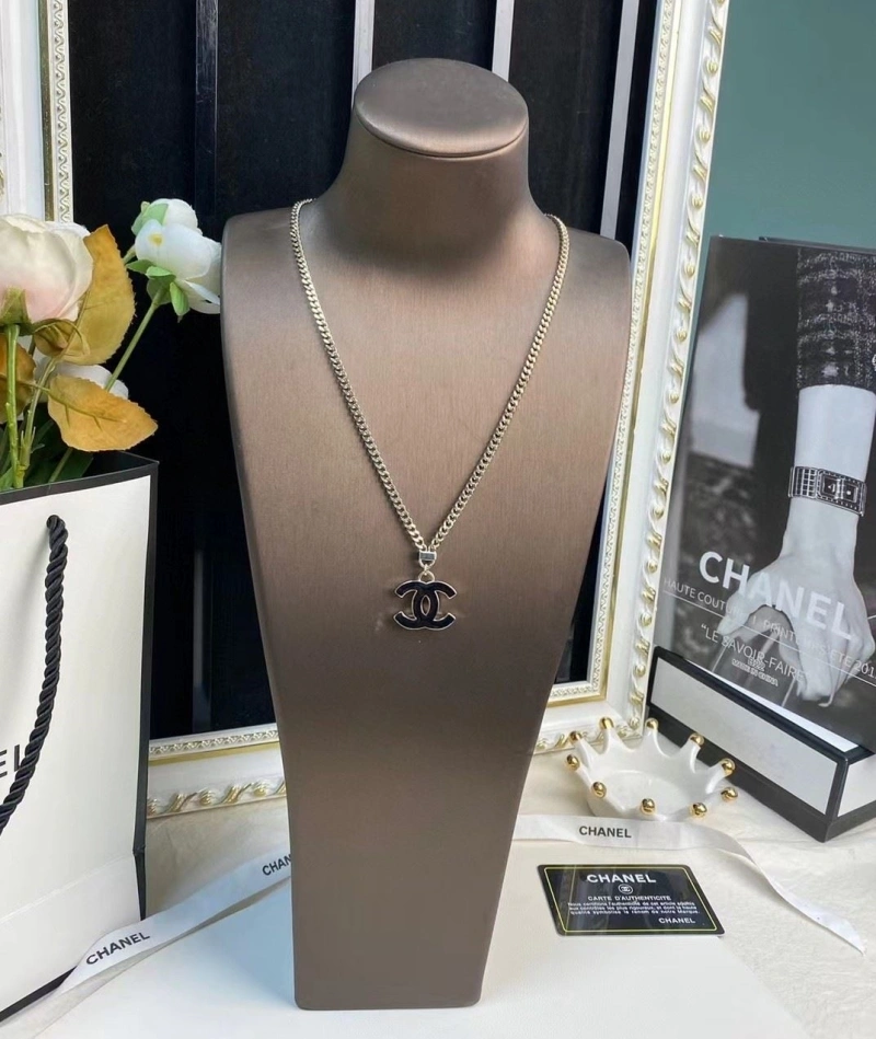 NewStyle Chxnxl Necklaces 288287