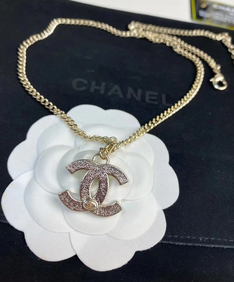 NewStyle Chxnxl Necklaces 288287