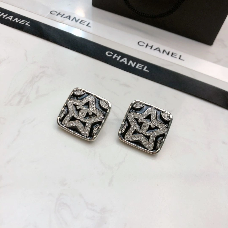 Sleek Chxnxl Earrings 289060