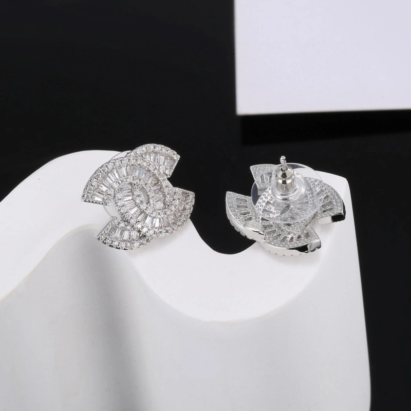 Trendsetting Chxnxl Earrings 289041