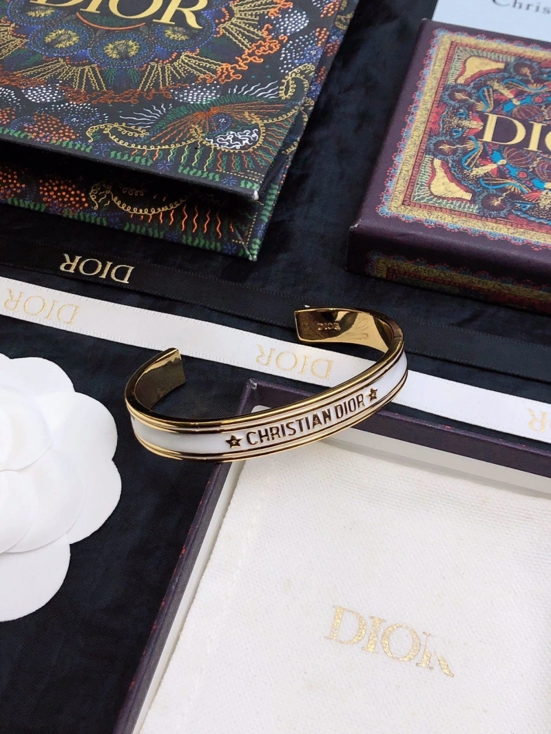 Flexible Christian Dxxr Bracelets 295016