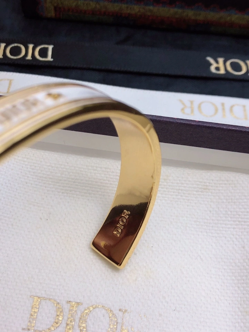 Flexible Christian Dxxr Bracelets 295016