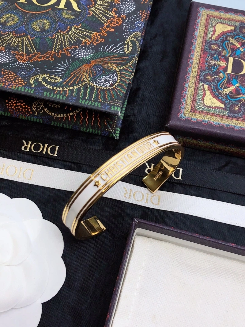 Flexible Christian Dxxr Bracelets 295016
