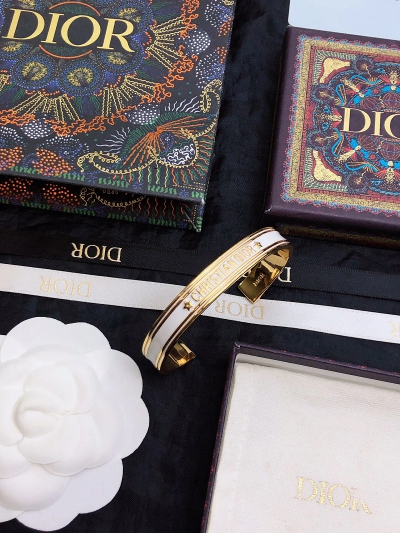 Flexible Christian Dxxr Bracelets 295016