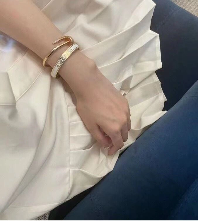 Flexible Christian Dxxr Bracelets 295016