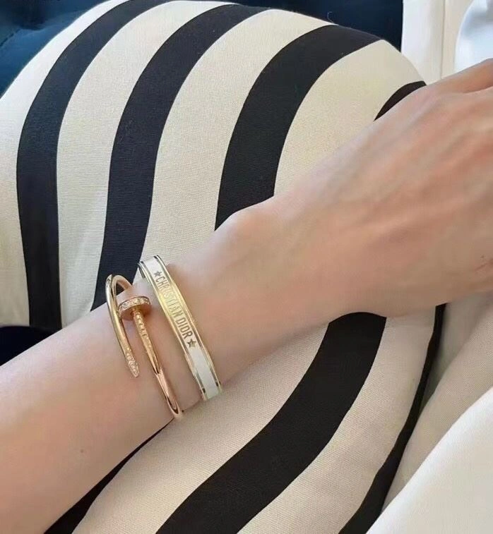 Flexible Christian Dxxr Bracelets 295016