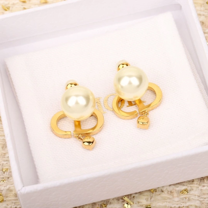 Sophisticated Christian Dxxr Earrings 294930