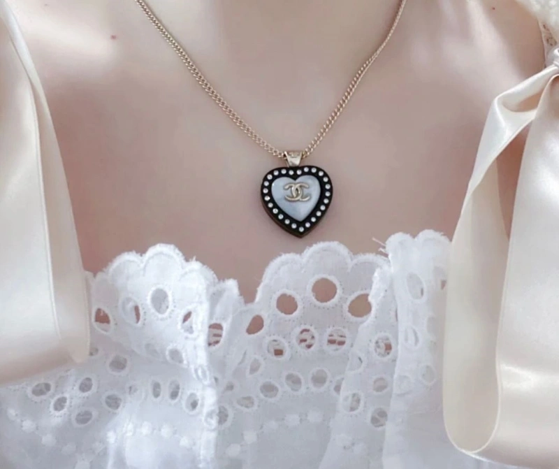 Affordable Chxnxl Necklaces 288277