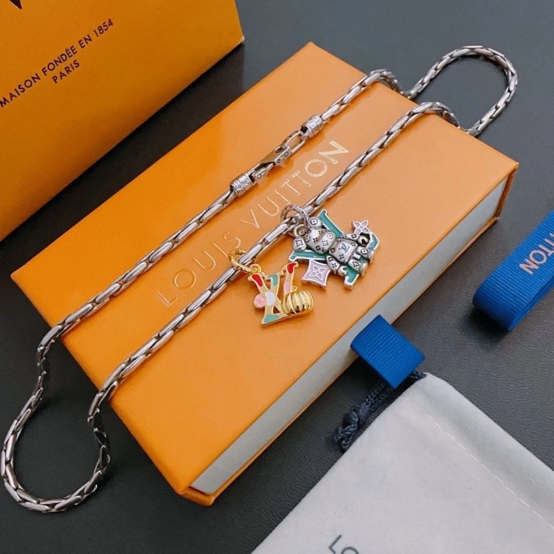 Compact LX Necklaces 310840
