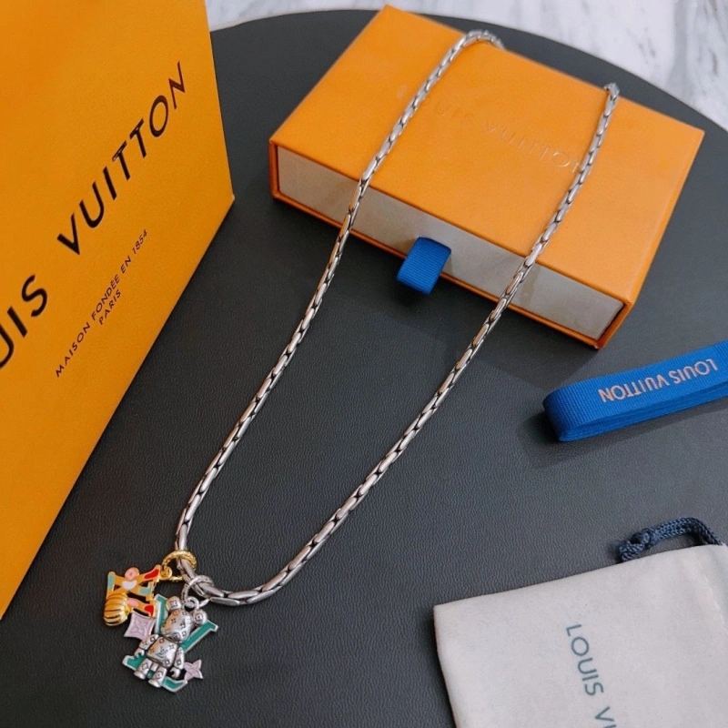 Compact LX Necklaces 310840