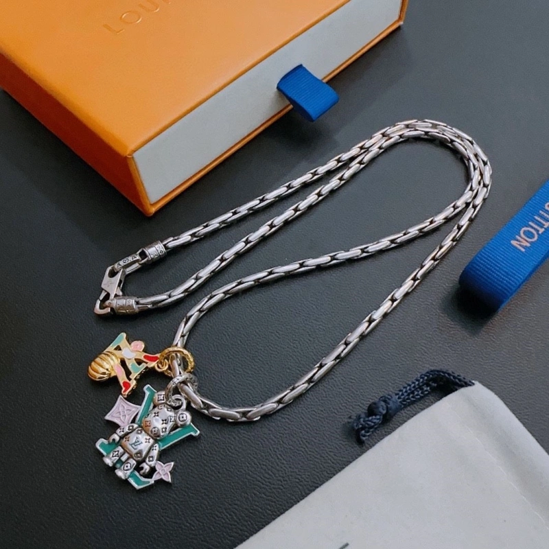 Compact LX Necklaces 310840