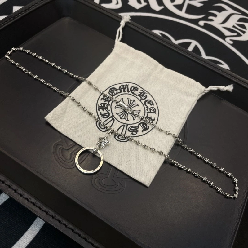 GoodFit Chrxmx Hxxrts Necklaces 299807