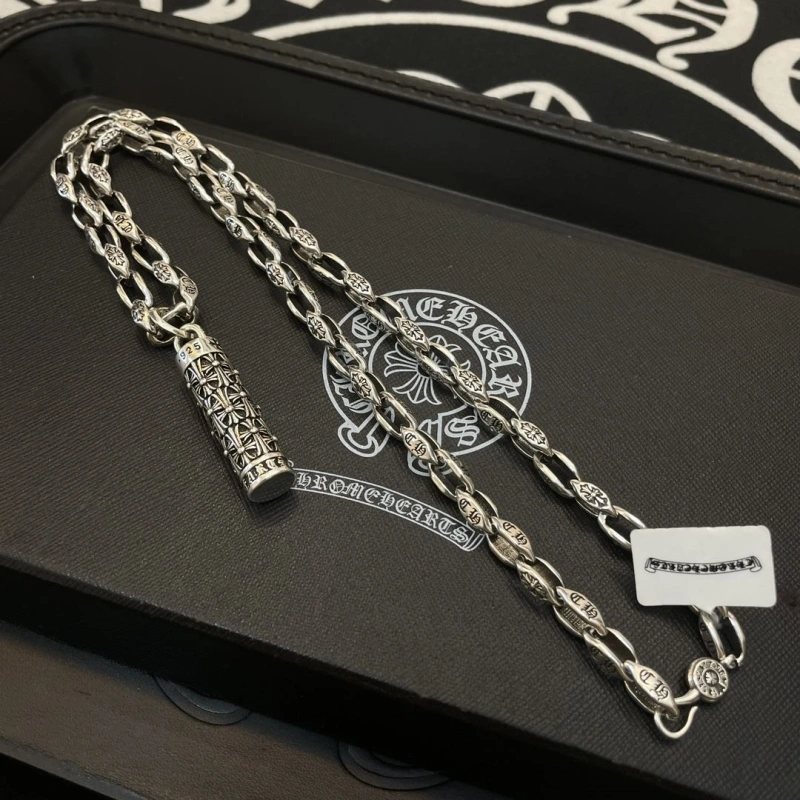 Cozy Chrxmx Hxxrts Necklaces 299792