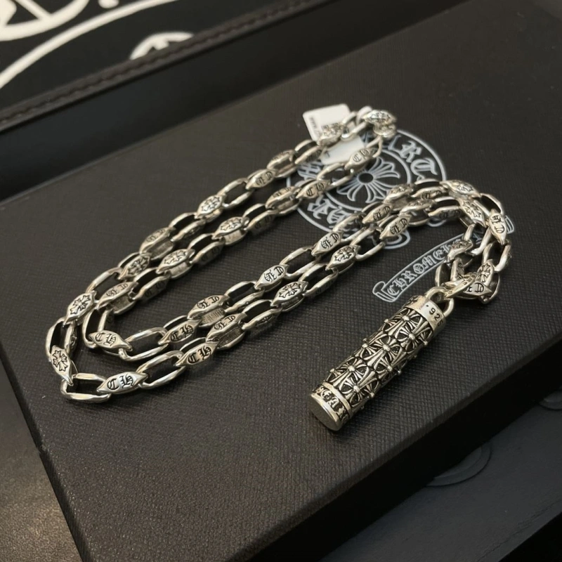 Cozy Chrxmx Hxxrts Necklaces 299792