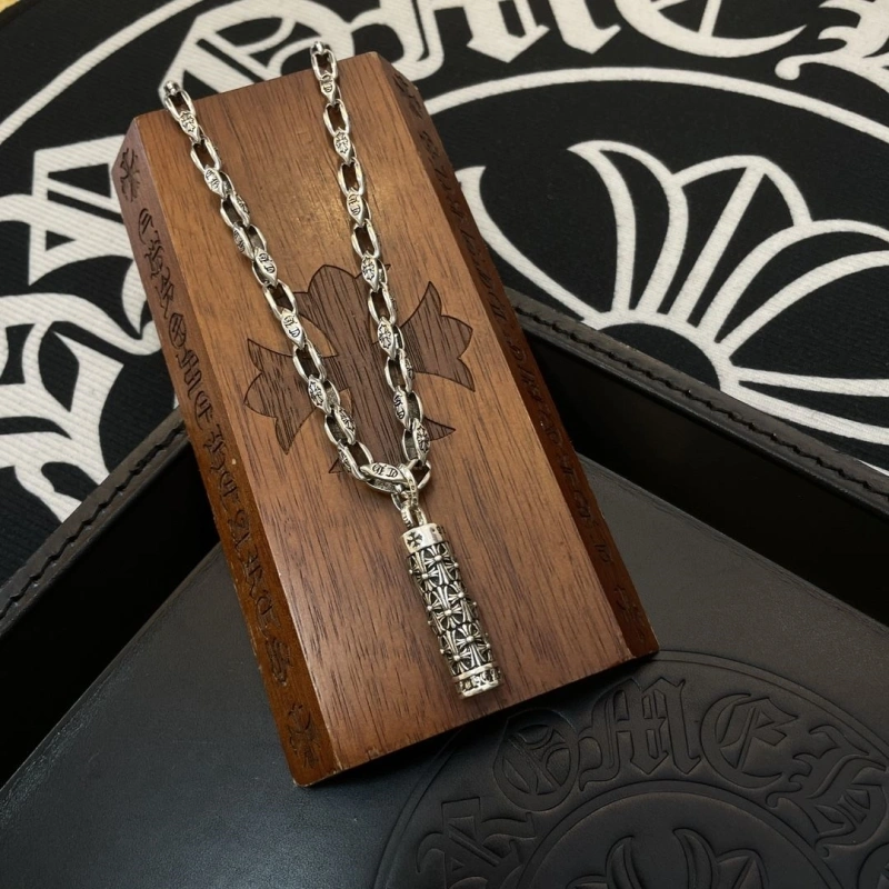 Cozy Chrxmx Hxxrts Necklaces 299792