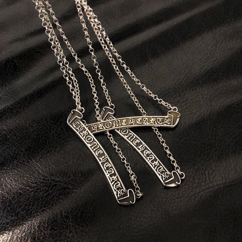 Stylish Chrxmx Hxxrts Necklaces 299788