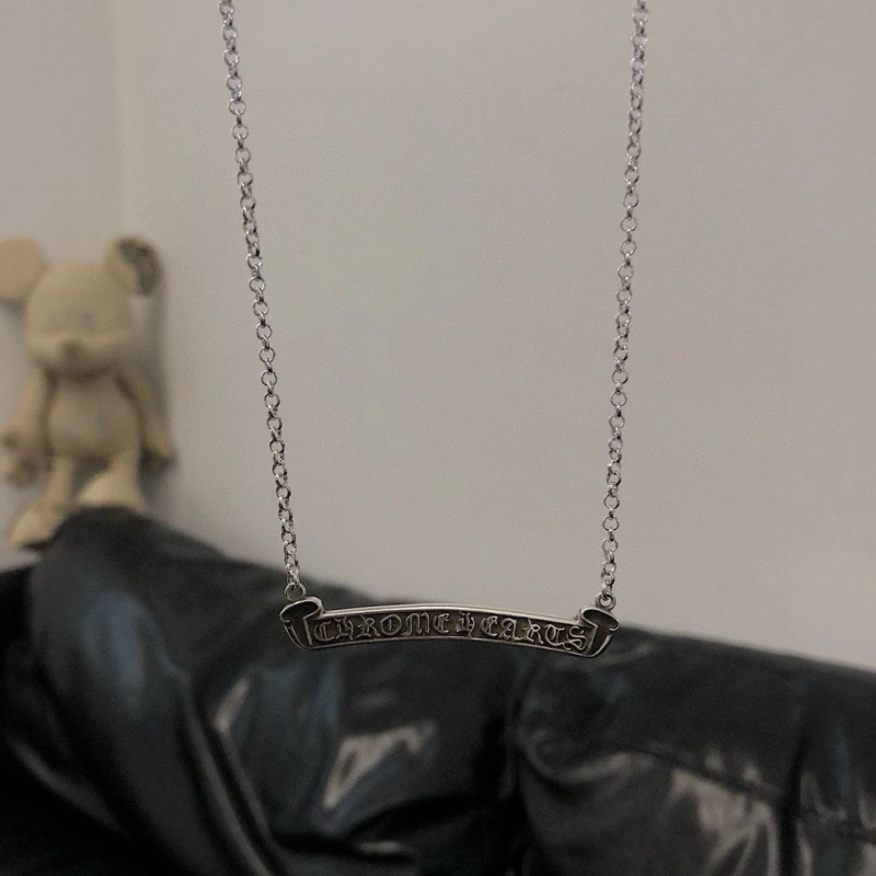 Stylish Chrxmx Hxxrts Necklaces 299788