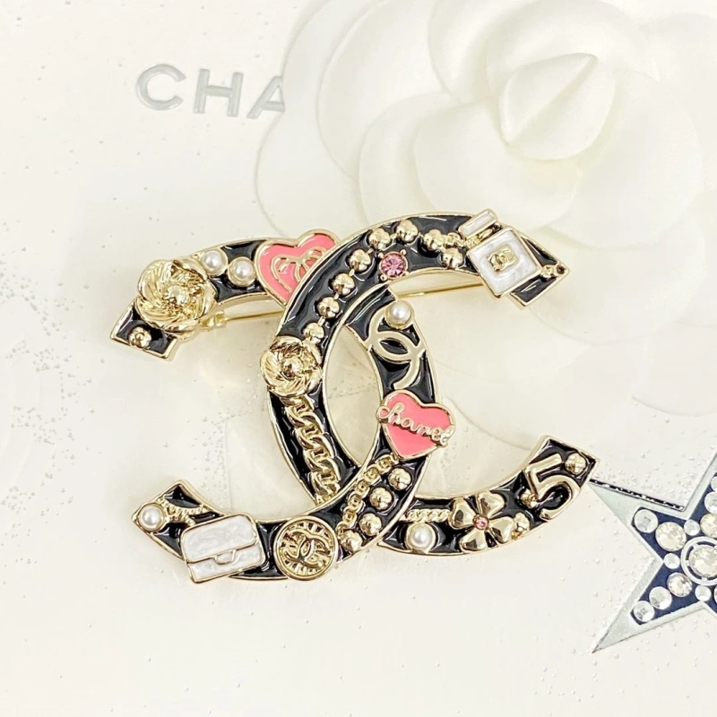 Bold Chxnxl Brooches 289312