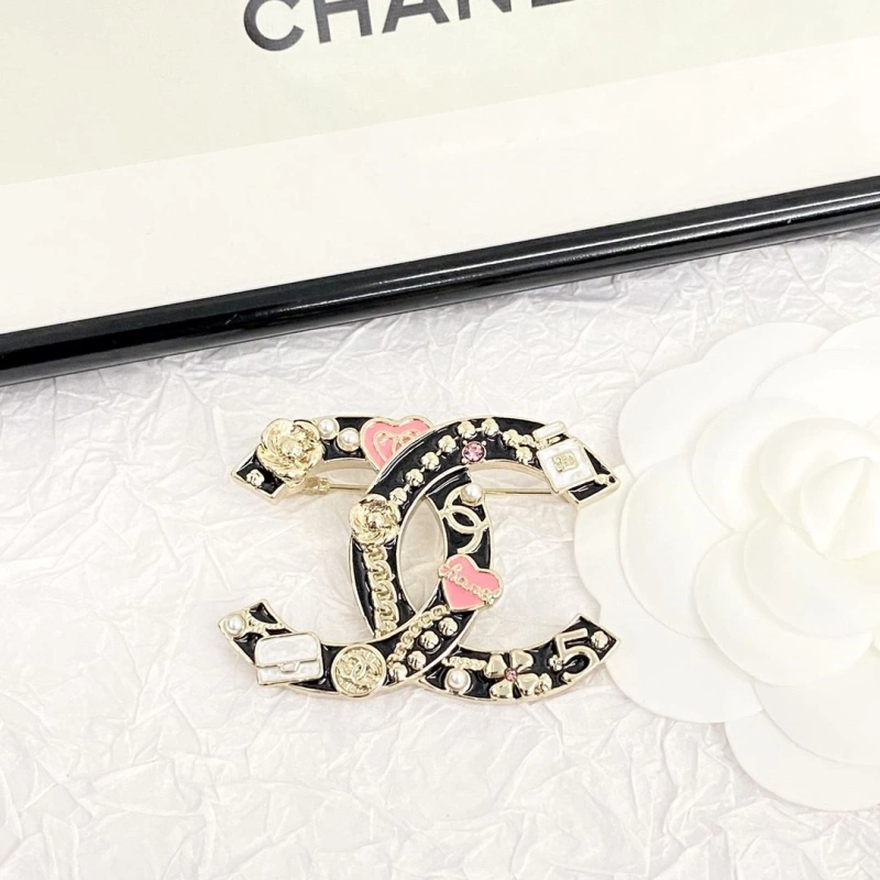 Bold Chxnxl Brooches 289312