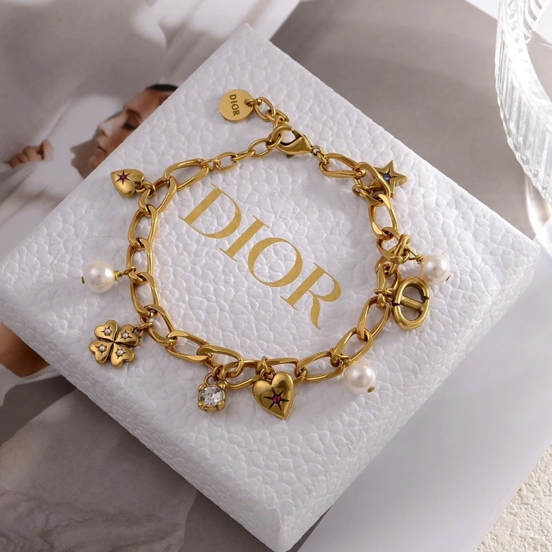 Christian Dxxr Necklaces Practical 294738