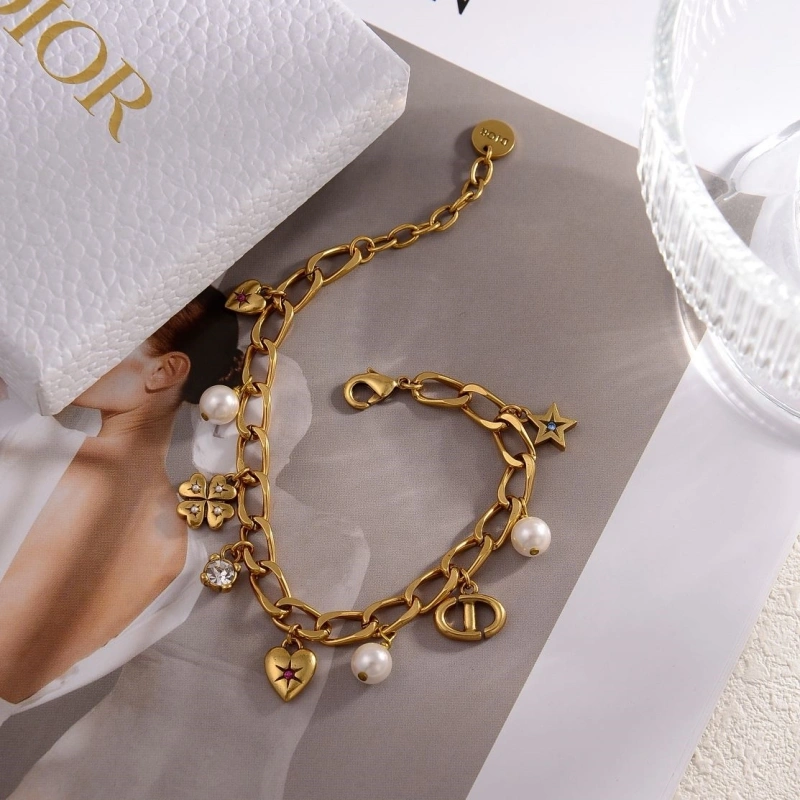 Christian Dxxr Necklaces Practical 294738