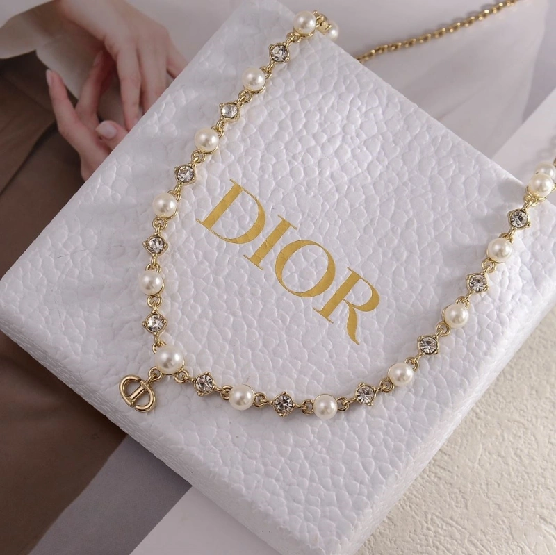 Christian Dxxr Necklaces Reliable 294734