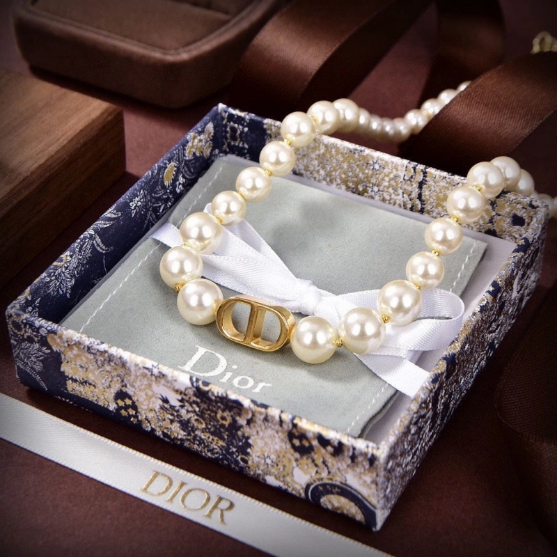 Modern Christian Dxxr Necklaces 294730