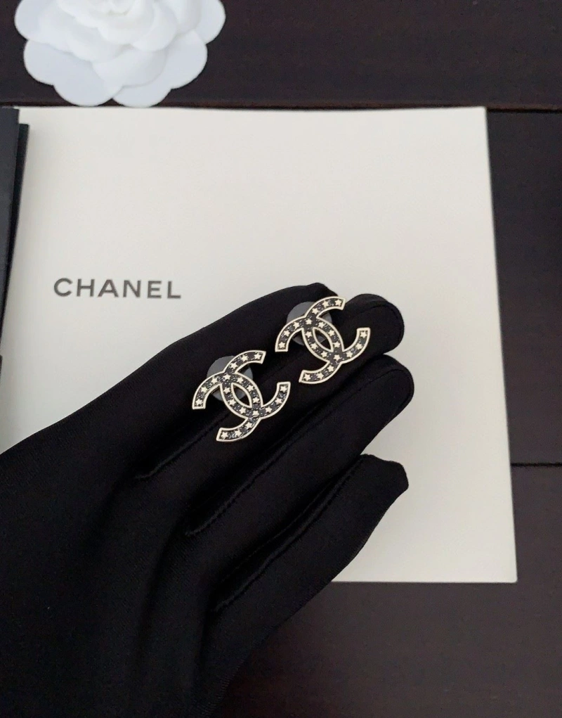 Lightweight Chxnxl Earrings 289035