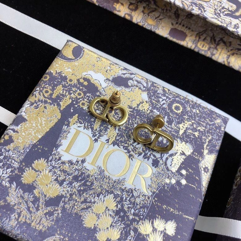 Refined Christian Dxxr Earrings 294919
