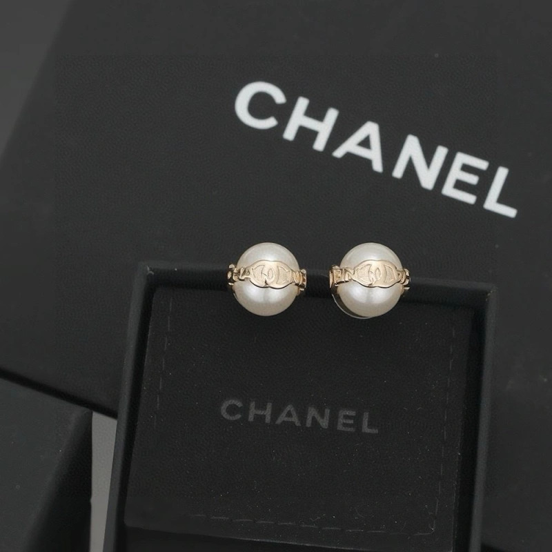 Compact Chxnxl Earrings 289031