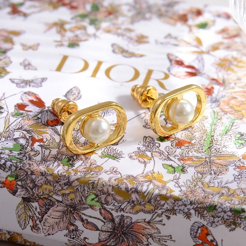 Lightweight Christian Dxxr Earrings 294914