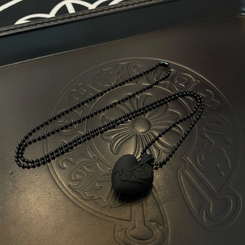 WellDesigned Chrxmx Hxxrts Necklaces 299778