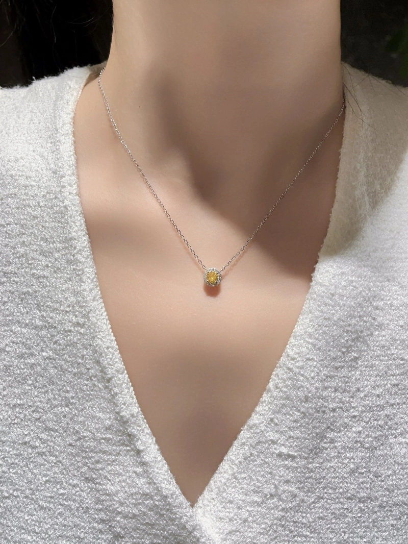 Vibrant Gxccx Necklaces 305182