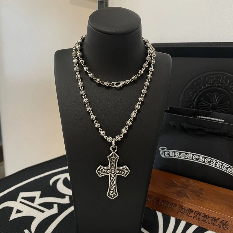 Vibrant Chrxmx Hxxrts Necklaces 299774
