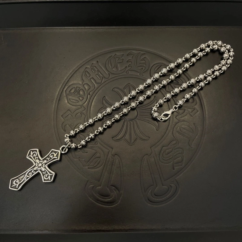Vibrant Chrxmx Hxxrts Necklaces 299774