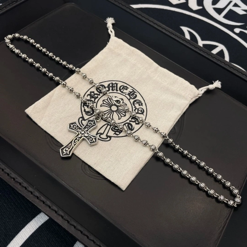 Vibrant Chrxmx Hxxrts Necklaces 299774