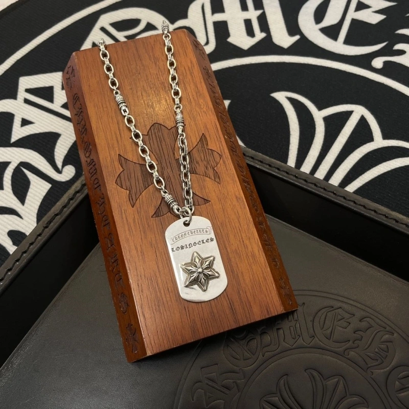 UrbanStyle Chrxmx Hxxrts Necklaces 299761