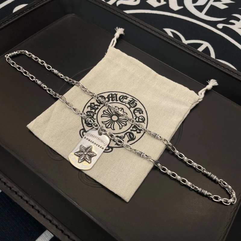 UrbanStyle Chrxmx Hxxrts Necklaces 299761