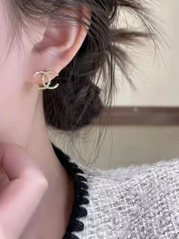 WellDesigned Chxnxl Earrings 289025