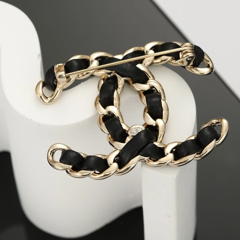 Resilient Chxnxl Brooches 289292