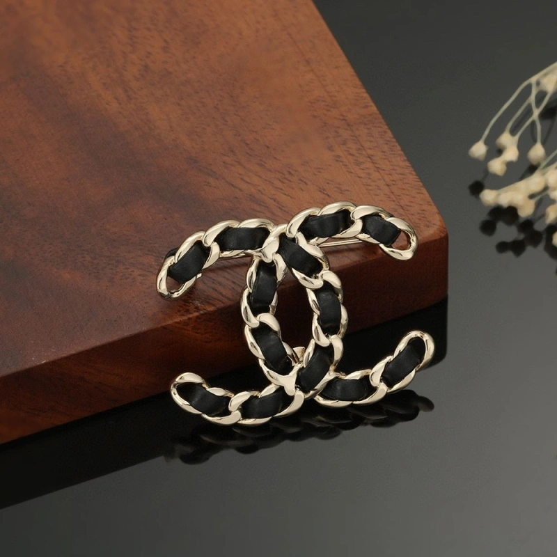 Resilient Chxnxl Brooches 289292