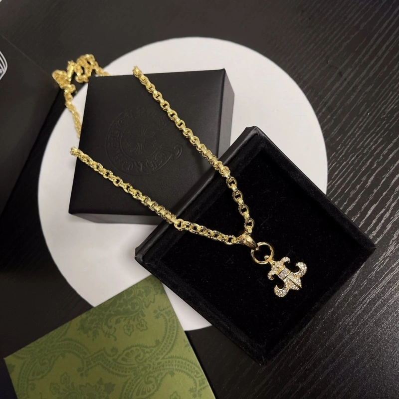 GoAnywhere Chrxmx Hxxrts Necklaces 299743