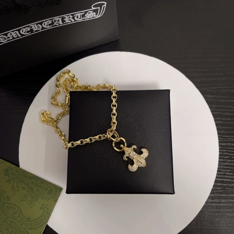 GoAnywhere Chrxmx Hxxrts Necklaces 299743