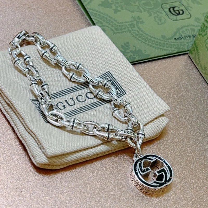 Modern Gxccx Bracelets 305720