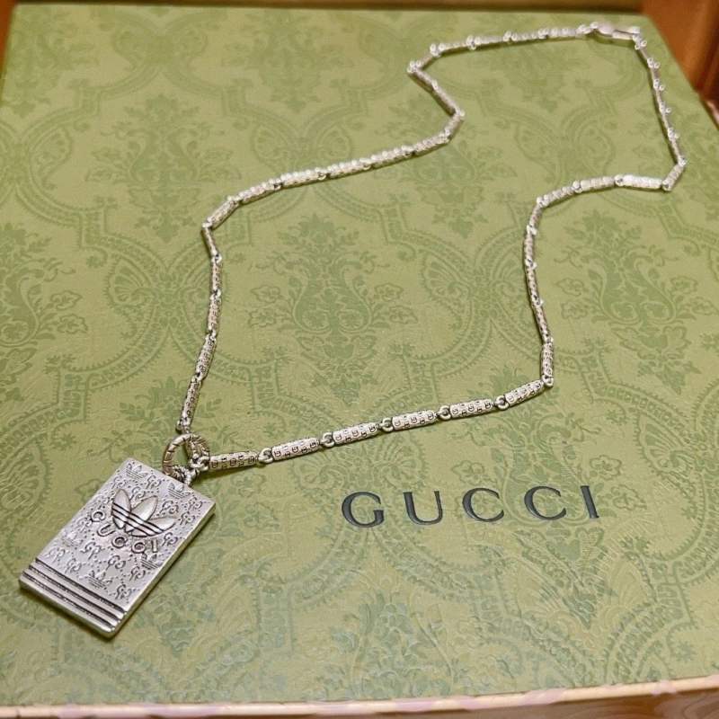 Versatile Gxccx Necklaces 305164