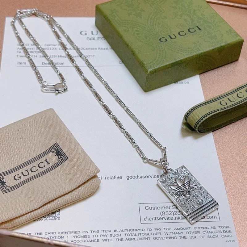 Versatile Gxccx Necklaces 305164