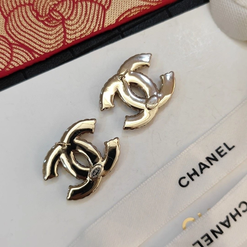 Sophisticated Chxnxl Earrings 289012